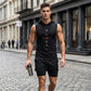 🏋️‍50 % SLEVA PRÁVĚ TEĎ! 💪 Pánská sada bezrukávové mikiny s kapucí a šortek – sportovní a ležérní střih – prodyšná a rychleschnoucí 🏋️‍♂️