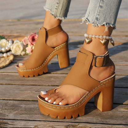 👡SLEVA 50 %✨ Sandály s otevřenou špičkou a masivním podpatkem | Stabilní zvýšení podpatku · Prodyšný prolamovaný design · Nastavitelné pásky kolem kotníku · Protiskluzová gumová podrážka · Univerzální letní model